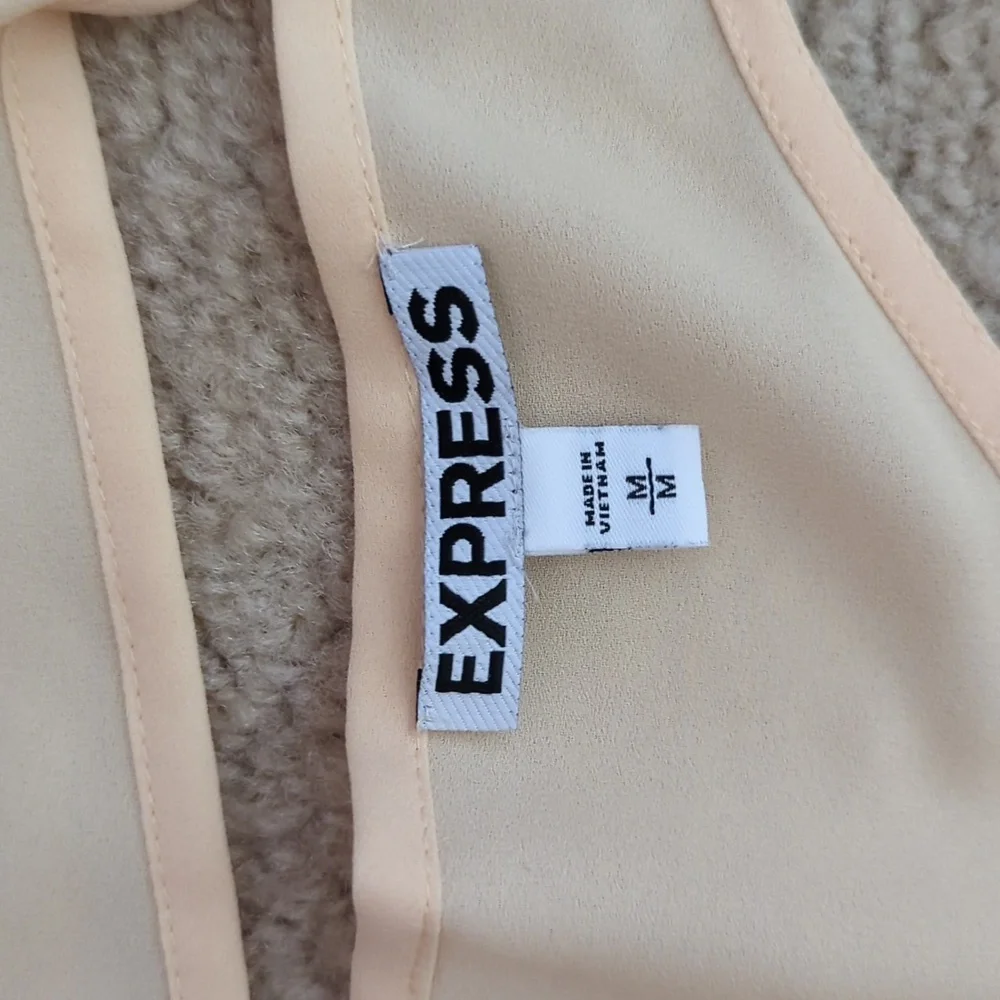 Express Tank top - Picture 3 of 3